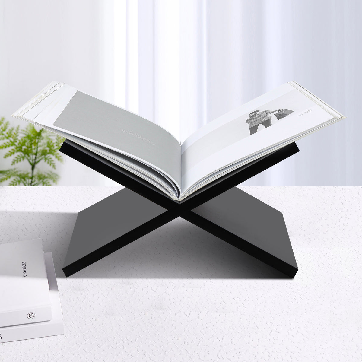 IvoQ Boekenstandaard X Zwart-IvoQ